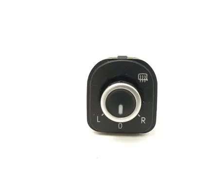 Wing mirror switch