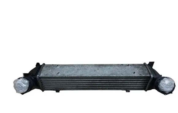 BMW 3 E90 E91 Intercooler radiator 3213329