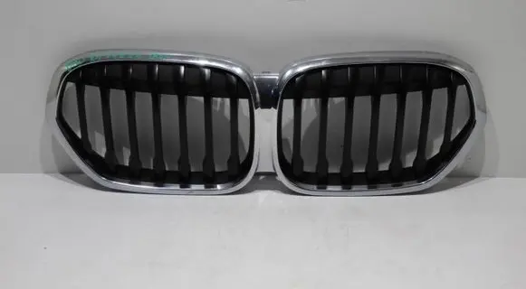 BMW 1 F40 Front grill 18517811 F4849LCT