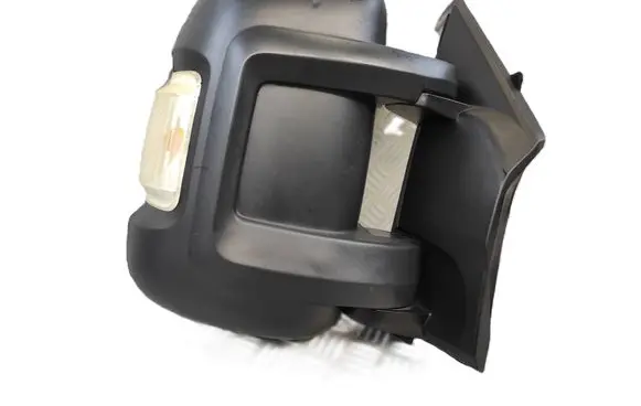 Front door electric wing mirror