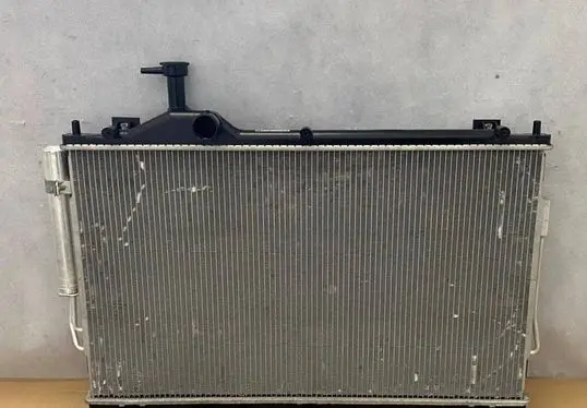 Mitsubishi Outlander Radiator set 