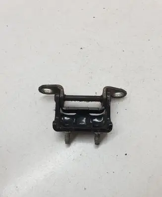 Nissan Qashqai Rear door upper hinge
