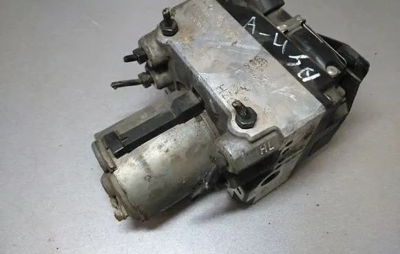 Audi A4 S4 B5 8D ABS Pump 8D0614111 0265214002