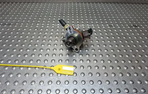 Suzuki Vitara (LY) Mechanical fuel pump S27730831 1521053S00 HFS554501