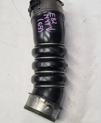 BMW 1 E82 E88 Intercooler hose/pipe 7797480