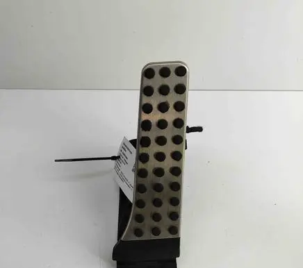 Mercedes-Benz E W213 Accelerator throttle pedal A2053000104