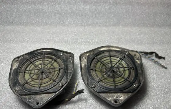 Audi A8 S8 D2 4D Front door speaker 4D0035411A