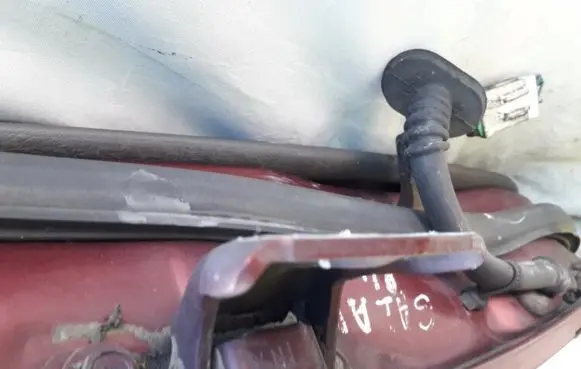 Mitsubishi Galant Rear door lower hinge