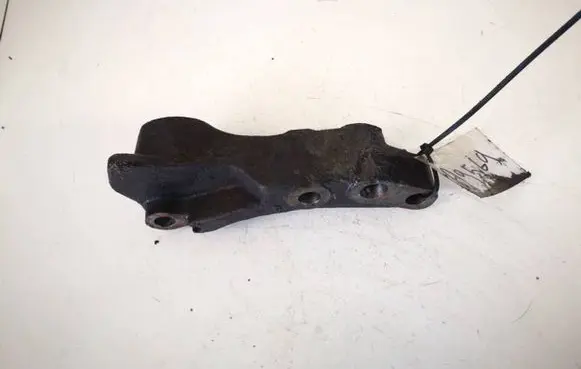 Honda Accord Engine mounting bracket