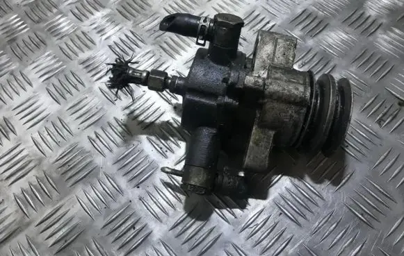 Mazda 626 Vacuum pump x2t50299 rfg118g00