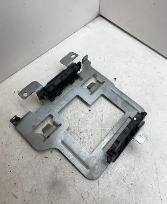 Volkswagen Touran II Other engine bay part 1T0906216L