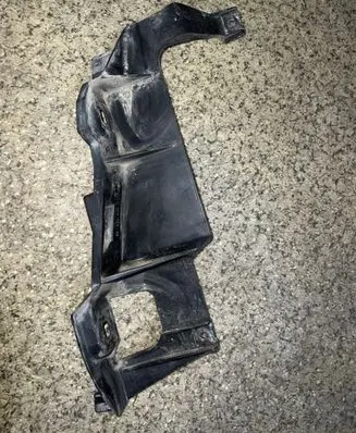 BMW 5 E39 Headlight/headlamp mounting bracket 153723