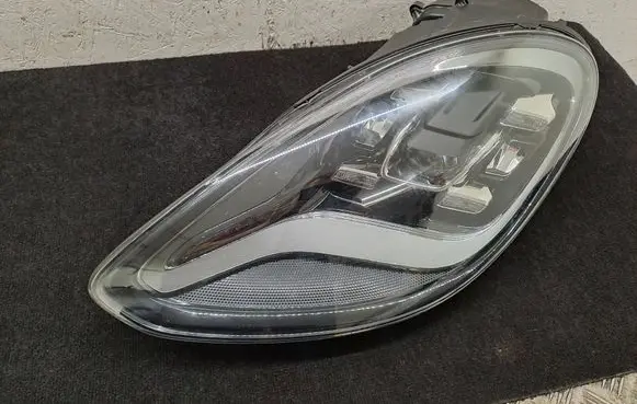 Headlight/headlamp