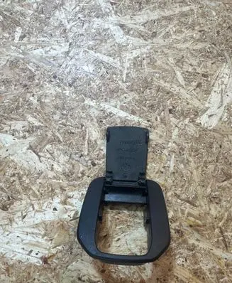 BMW 3 E90 E91 ISOFIX cover 7118673