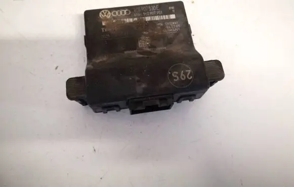 Volkswagen Caddy Door control unit/module 1k0907530e 1k0907951