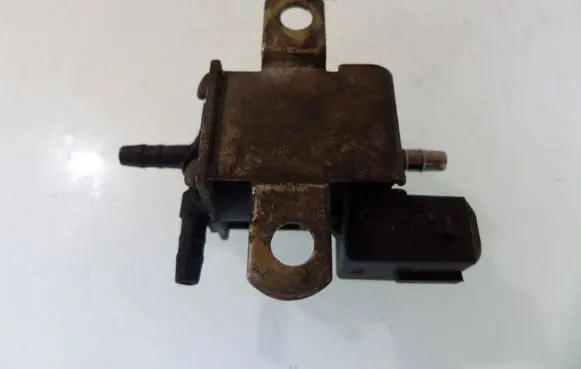 Ford Galaxy Turbo solenoid valve 028906283F