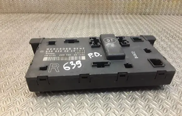 Mercedes-Benz Vito Viano W639 Door control unit/module 6398200226 A6398200226