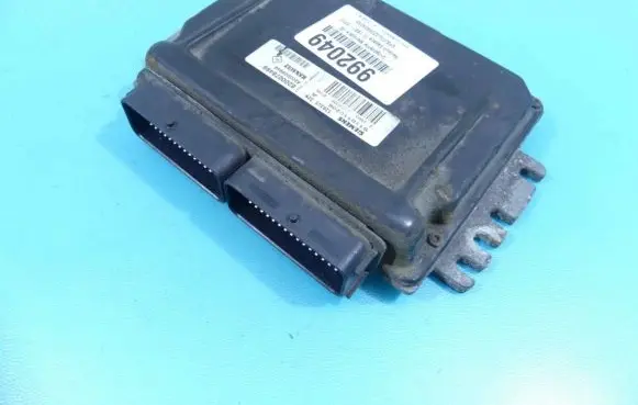 Renault Espace III Engine control unit/module ECU 8200078499 IMPRK992049