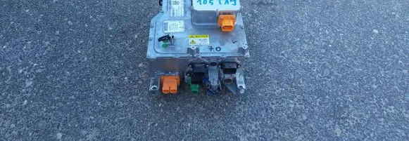 Voltage converter inverter