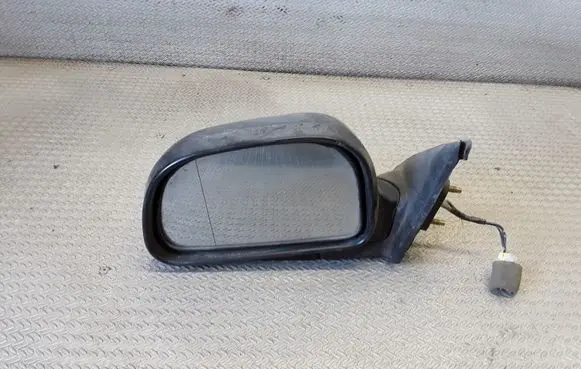 Mitsubishi Galant Front door electric wing mirror E2016004