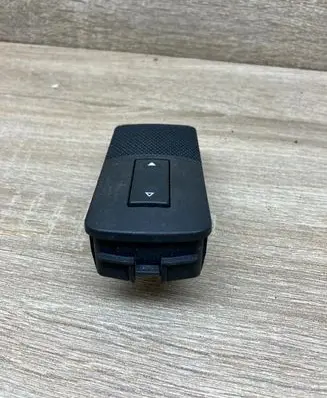 Opel Vectra C Electric window control switch 24437646