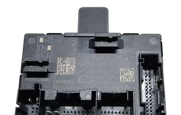 Skoda Octavia Mk3 (5E) Door control unit/module 5Q4959593E 5Q4959593B