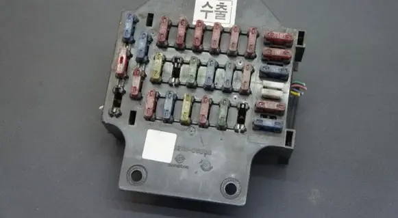 SsangYong Korando Fuse module