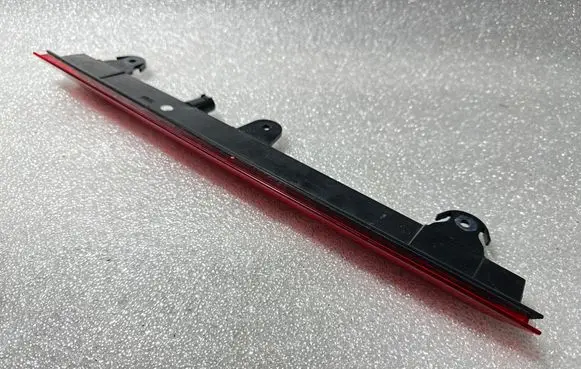 Porsche Cayenne (92A) Third/center stoplight 4L0945097 2DA965096