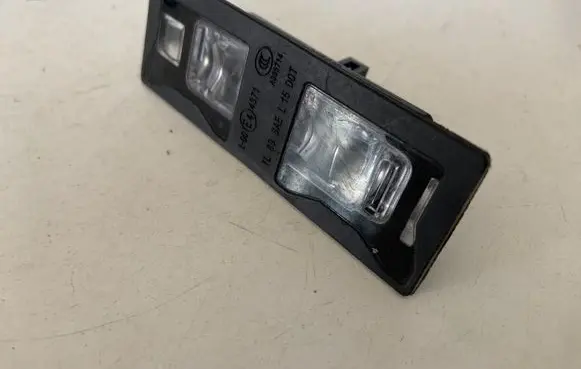Audi Q5 SQ5 Number plate light 8W6943021A