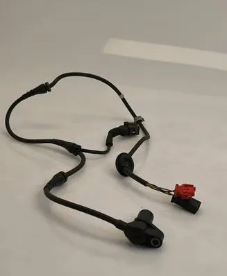 Volkswagen I LT ABS brake wheel speed sensor 0265006577