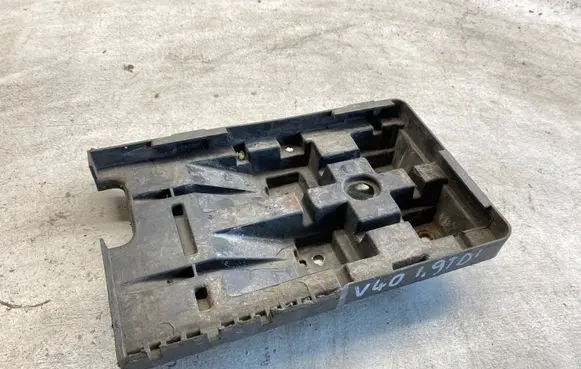 Battery tray