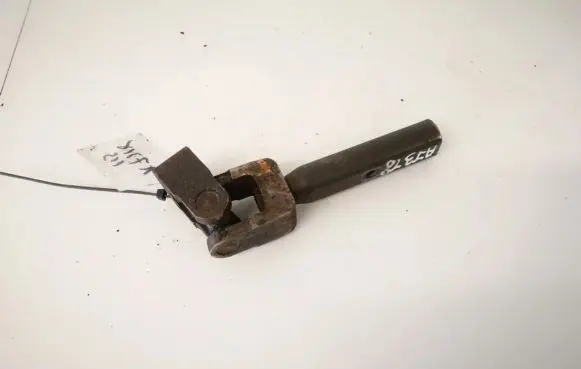 Volkswagen PASSAT B4 Steering column universal joint