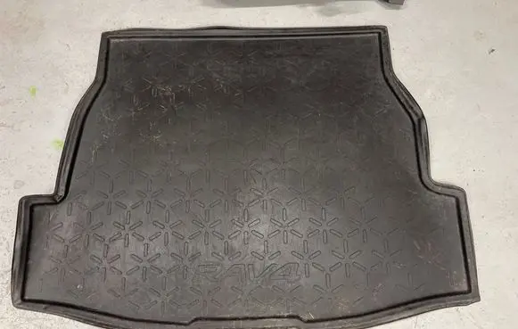 Toyota RAV 4 (XA50) Rubber trunk/boot mat liner 