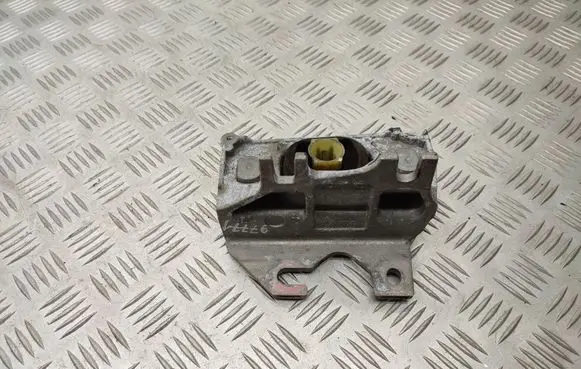 Renault Clio IV Engine mount bracket 112228880R