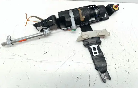 Volvo XC60 Front seatbelt 39817381