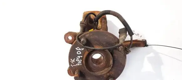 Front wheel hub