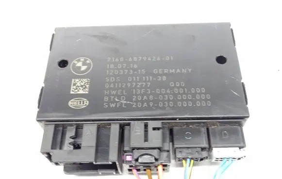 BMW 5 F10 F11 Tow bar trailer control unit/module 6879426