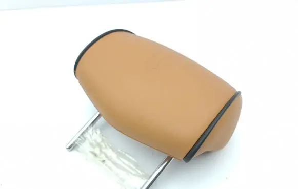 Maserati Quattroporte Rear seat headrest 