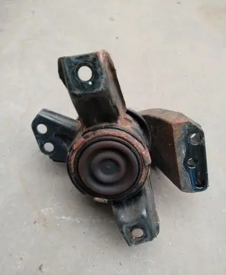 KIA Sportage Engine mount bracket 21810D9200