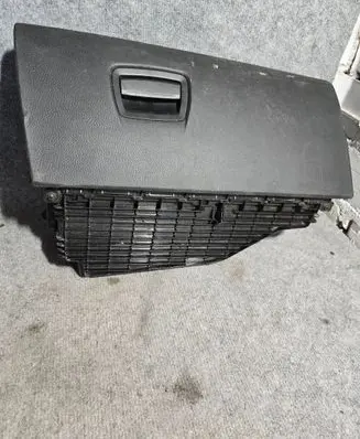 BMW 5 F10 F11 Glove box 9173907 12420