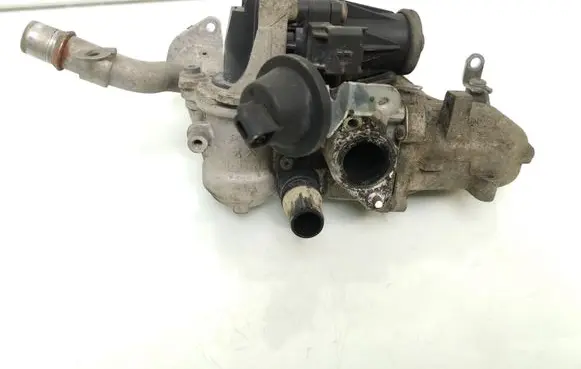 Ford Focus EGR valve 9802194080 70215620 702209080