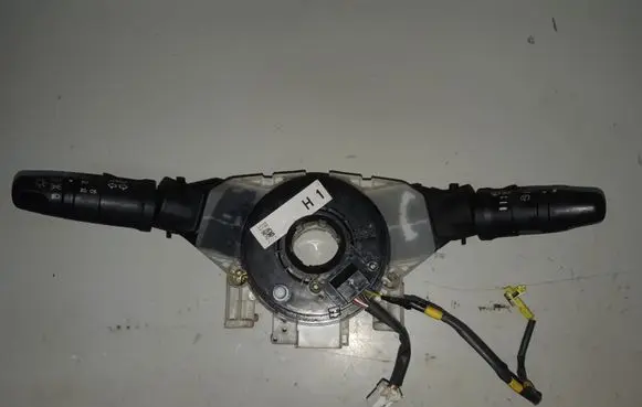 Nissan X-Trail T30 Indicator stalk 25560