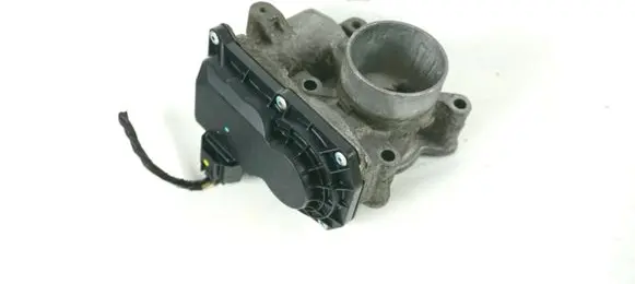 Renault Clio III Throttle body valve 8200568712D