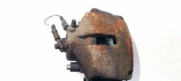 Volkswagen PASSAT B6 Front brake caliper 