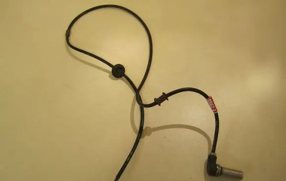 Audi 100 S4 C4 ABS brake wheel speed sensor 4A0927807D