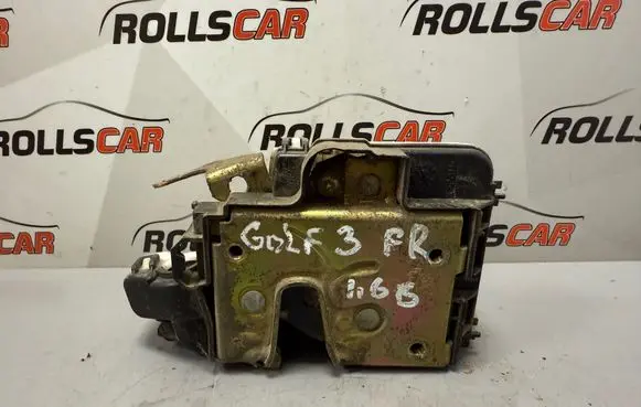 Volkswagen Golf III Front door lock 1H1837016