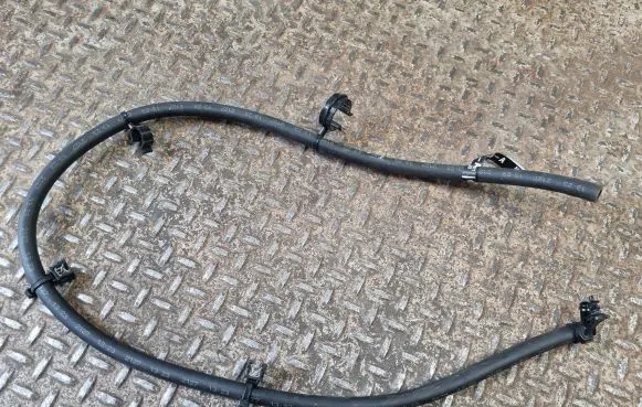 Dodge Challenger Vacuum line/pipe/hose 04627731AB