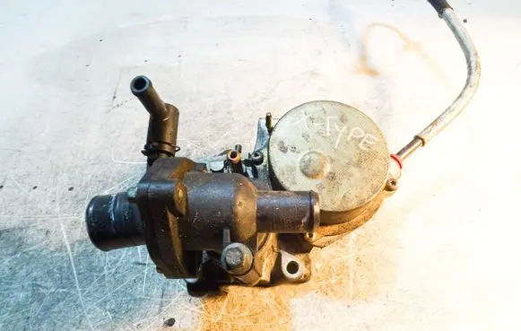 Jaguar X-Type Vacuum pump XS7Q2A451BH