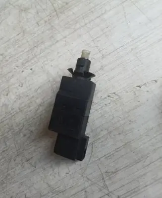 Mercedes-Benz Vaneo W414 Brake pedal sensor switch 0015452009