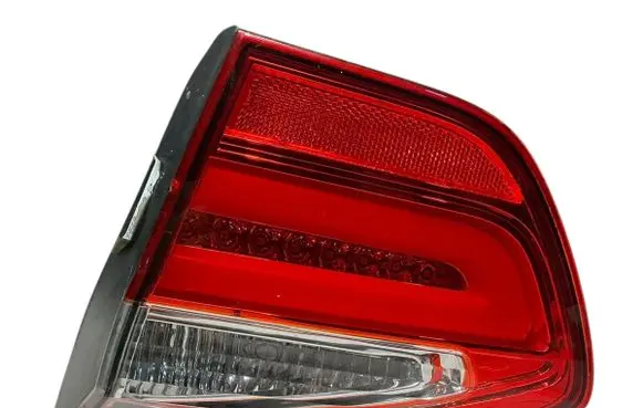 KIA Rio Tailgate rear/tail lights 924041W2